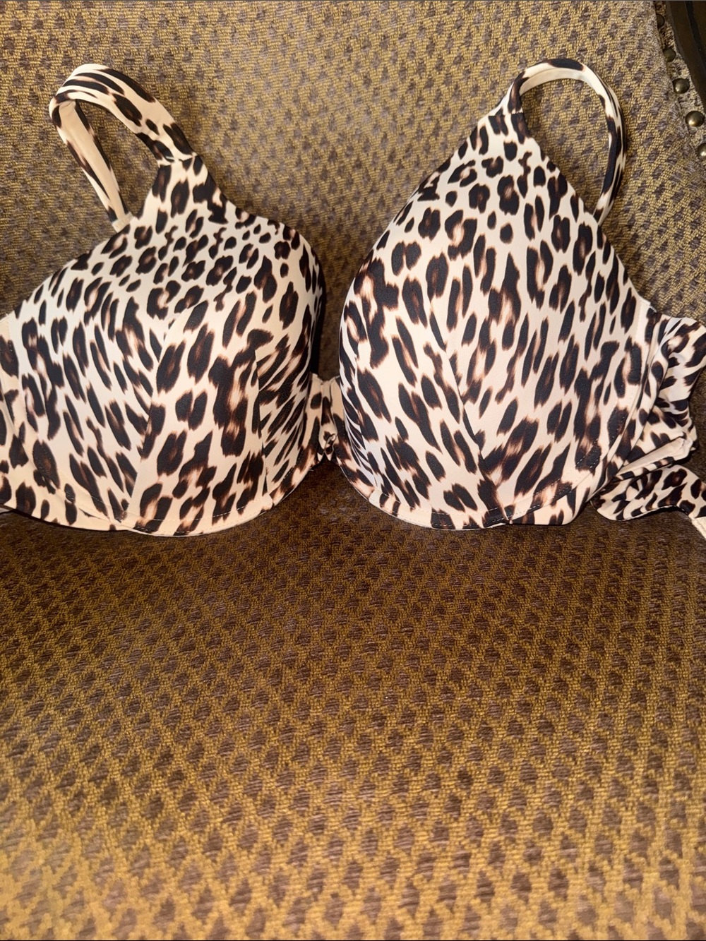 NWOT Ambrielle Leopard Print Underwire Bra - Beige & Black Spots